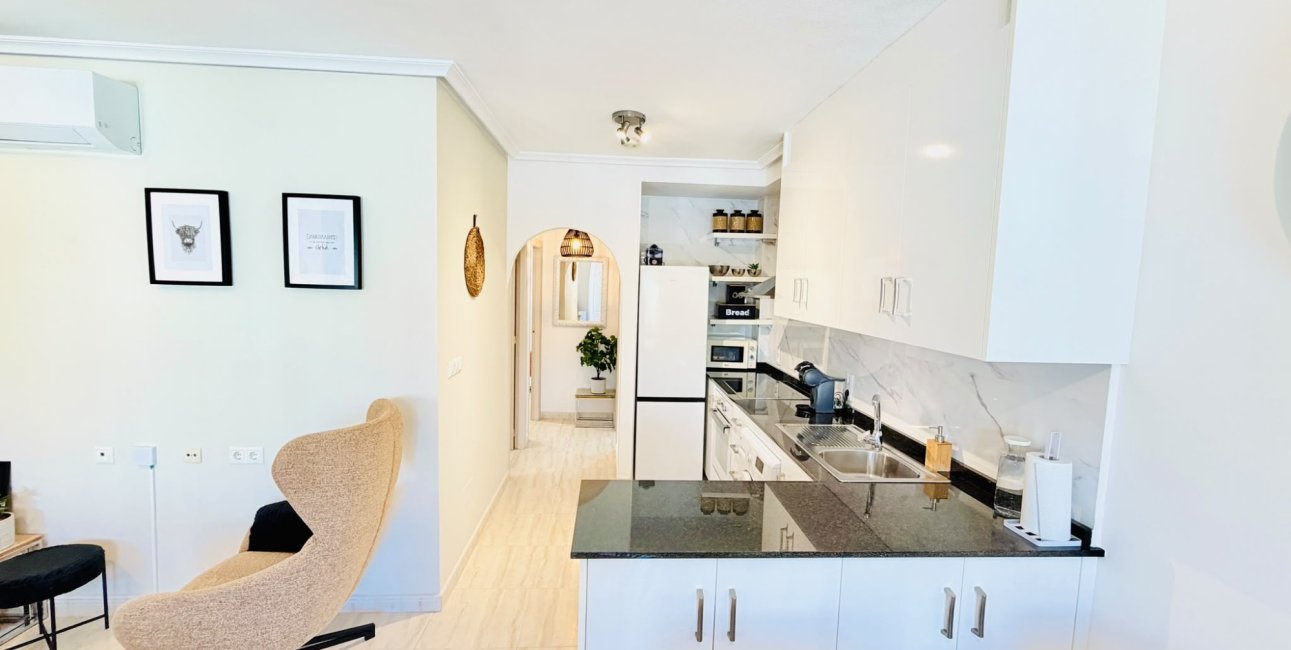 Resale - Townhouse -
Daya Vieja - Daya Vieja - Town