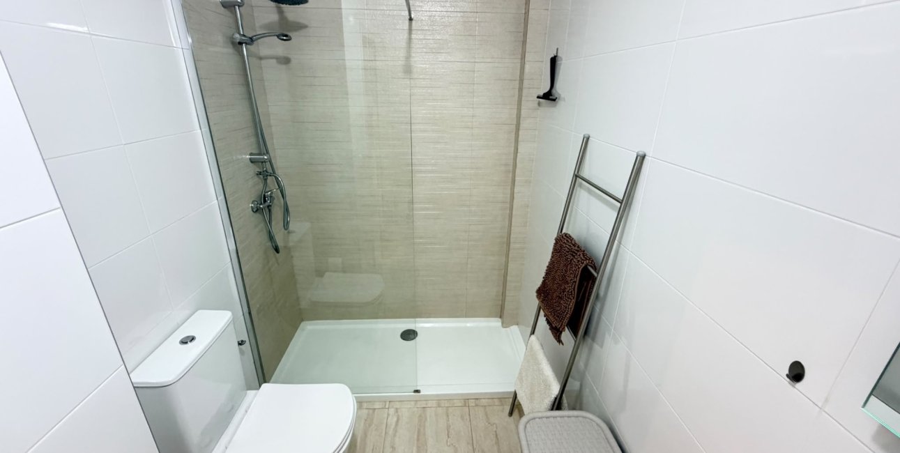 Resale - Townhouse -
Daya Vieja - Daya Vieja - Town