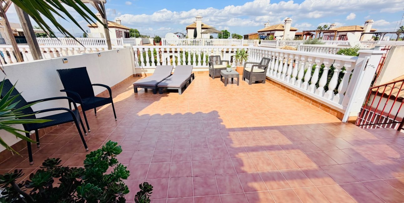 Resale - Townhouse -
Daya Vieja - Daya Vieja - Town