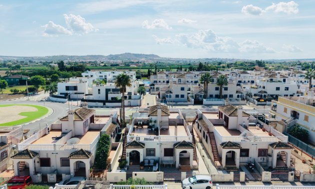 Resale - Townhouse -
Daya Vieja - Daya Vieja - Town