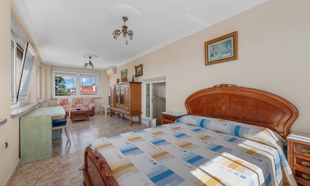 Resale - Villa -
Ciudad Quesada - Ciudad Quesada - Town