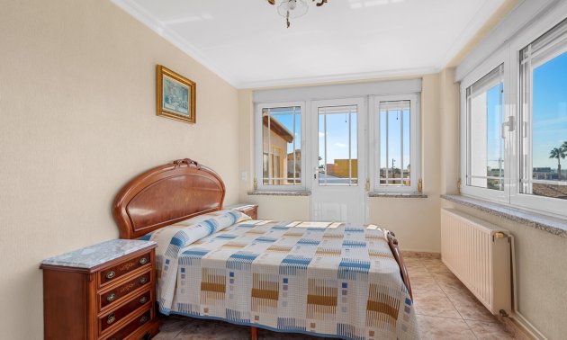 Resale - Villa -
Ciudad Quesada - Ciudad Quesada - Town