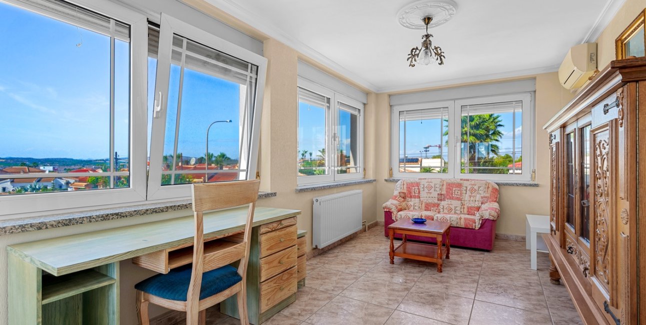 Resale - Villa -
Ciudad Quesada - Ciudad Quesada - Town