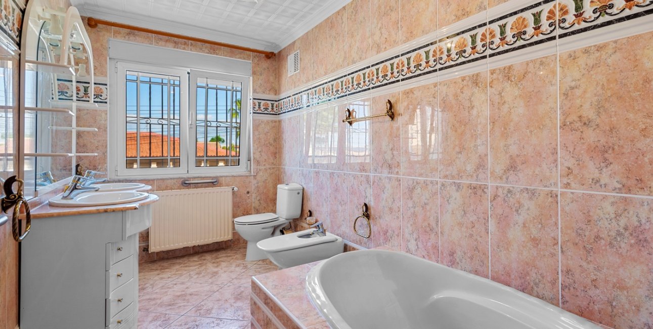 Resale - Villa -
Ciudad Quesada - Ciudad Quesada - Town