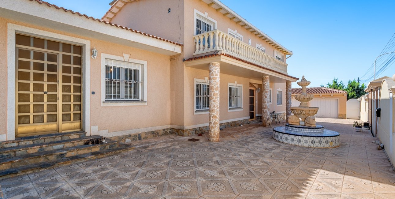 Resale - Villa -
Ciudad Quesada - Ciudad Quesada - Town