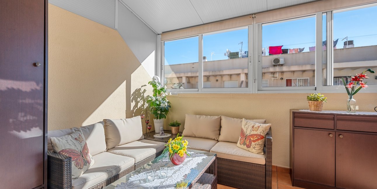 Resale - Apartment / flat -
Torrevieja - Torrevieja - Centre