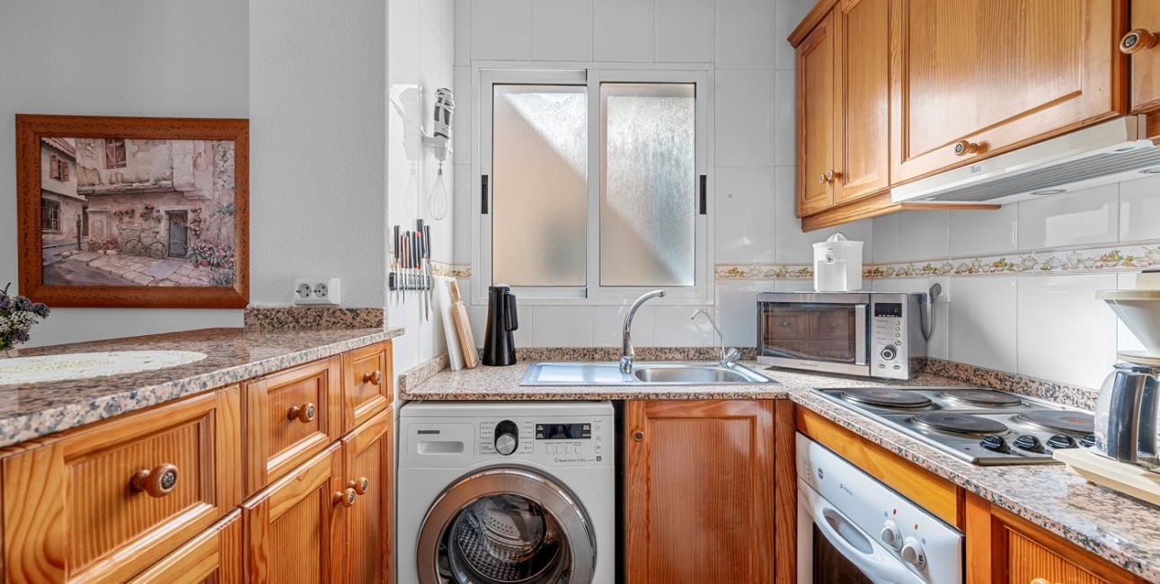 Resale - Apartment / flat -
Torrevieja - Torrevieja - Centre
