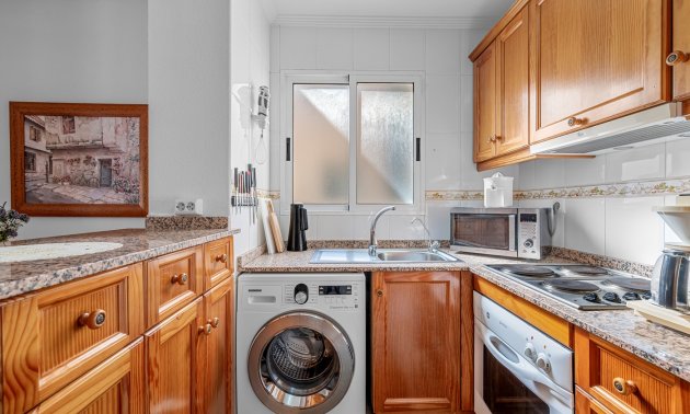 Resale - Apartment / flat -
Torrevieja - Torrevieja - Centre