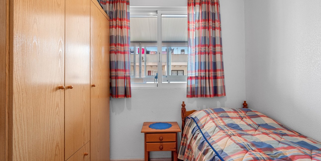 Resale - Apartment / flat -
Torrevieja - Torrevieja - Centre