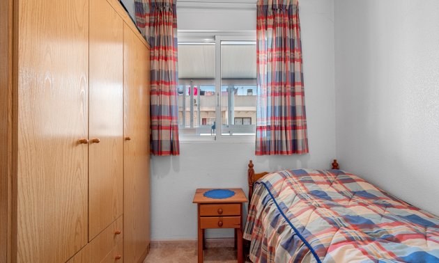 Resale - Apartment / flat -
Torrevieja - Torrevieja - Centre