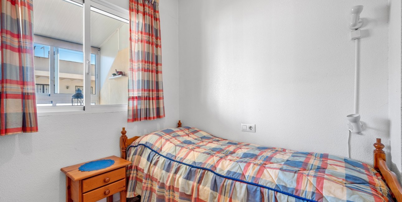 Resale - Apartment / flat -
Torrevieja - Torrevieja - Centre