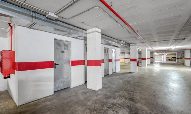 Resale - Apartment / flat -
Torrevieja - Torrevieja - Centre