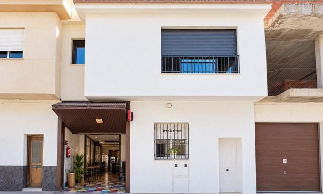 Resale - Local -
Orihuela - LA MURADA