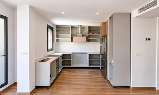 Resale - Local -
Orihuela - LA MURADA