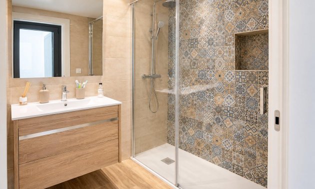 Resale - Local -
Orihuela - LA MURADA