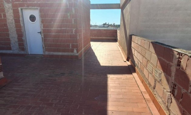 Resale - Local -
Orihuela - LA MURADA