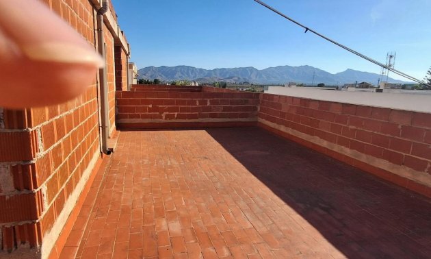 Resale - Local -
Orihuela - LA MURADA