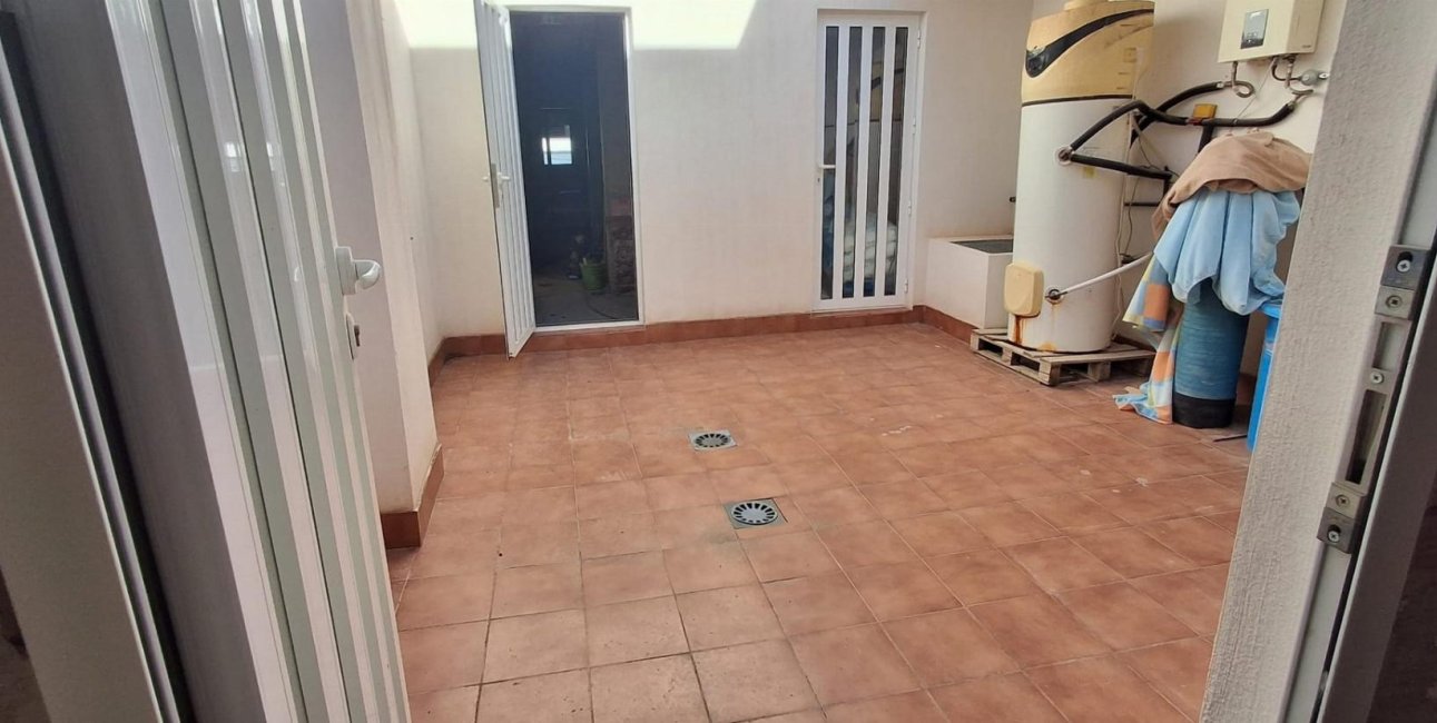 Resale - Local -
Orihuela - LA MURADA
