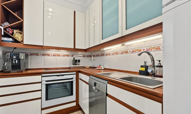 Resale - Bungalow -
Orihuela Costa - Lomas de Don Juan