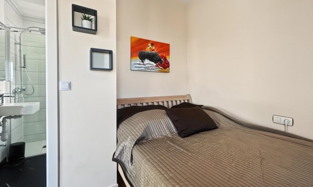 Resale - Bungalow -
Orihuela Costa - Lomas de Don Juan