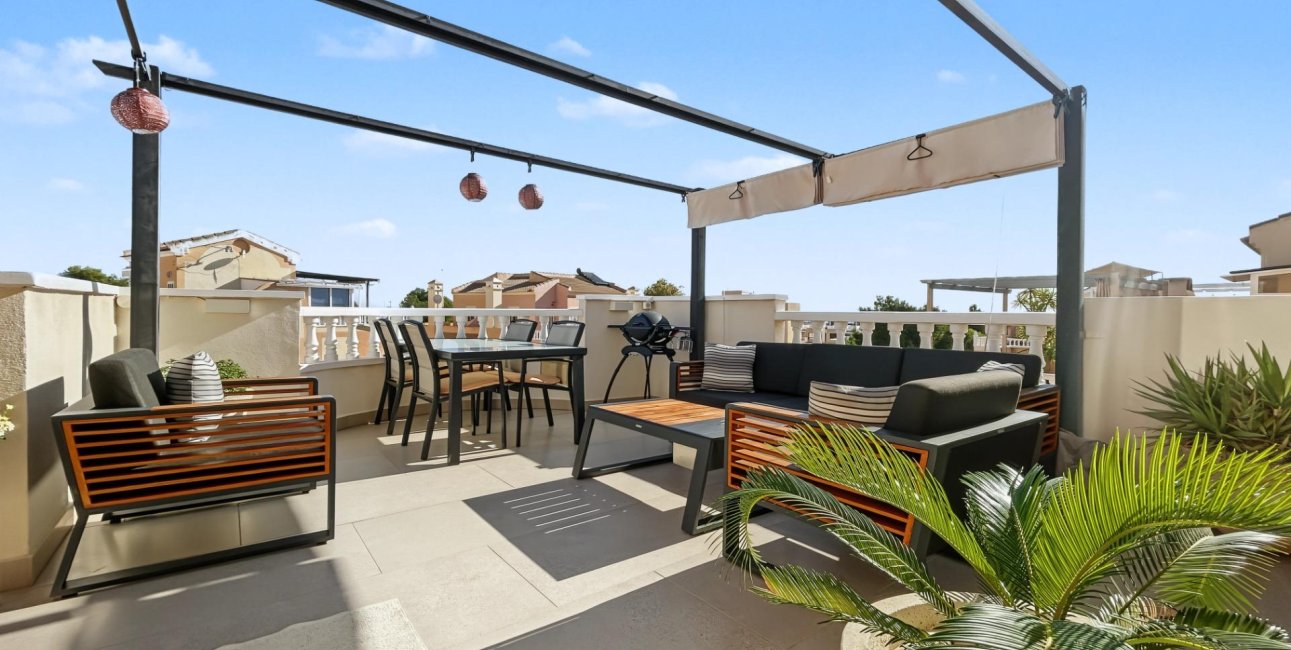 Resale - Bungalow -
Orihuela Costa - Lomas de Don Juan