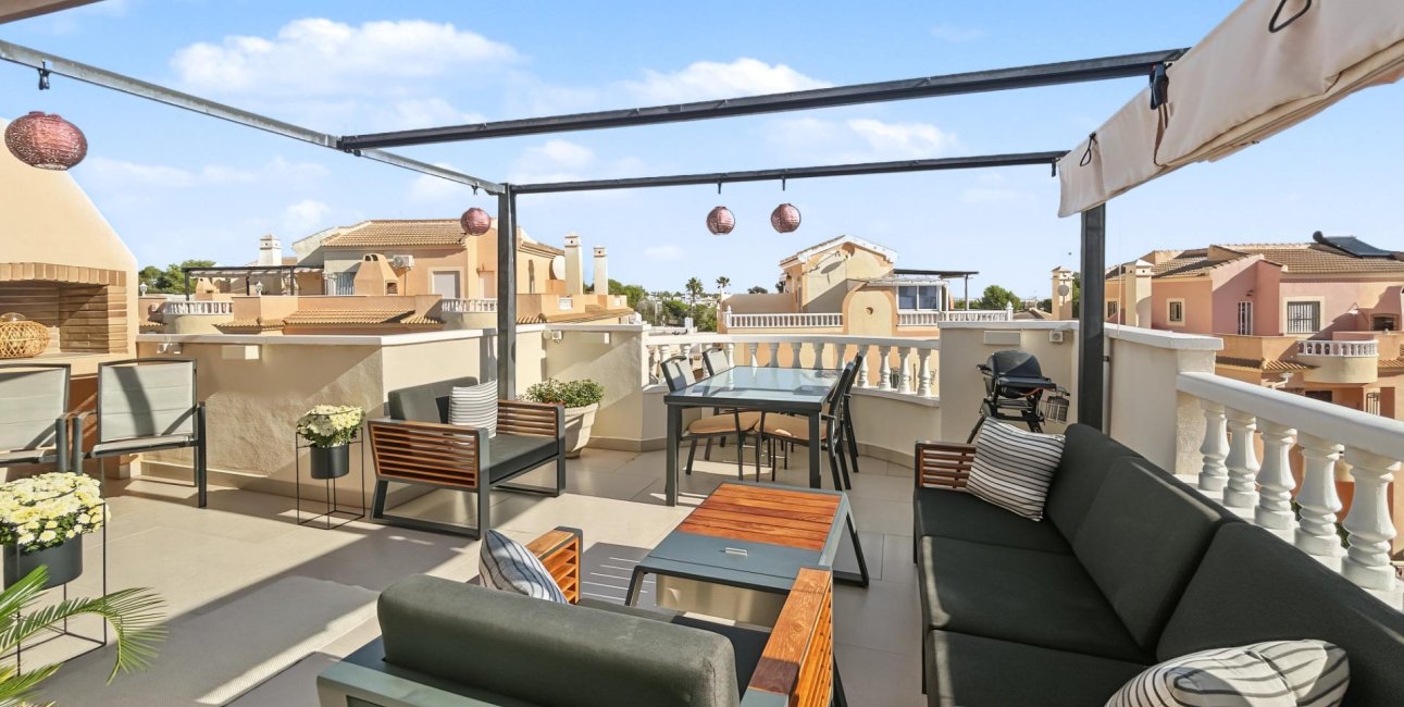 Resale - Bungalow -
Orihuela Costa - Lomas de Don Juan