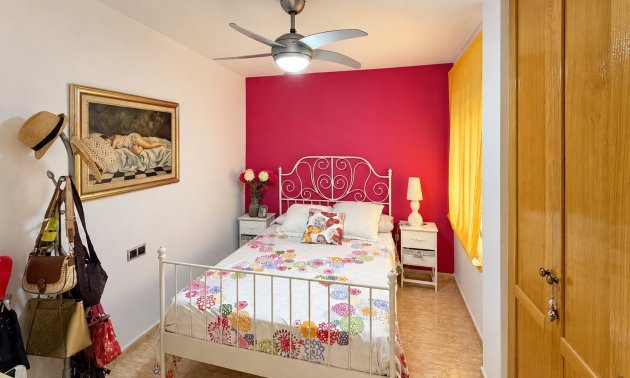 Resale - Apartment / flat -
Pilar de La Horadada - Pilar de La Horadada - Town