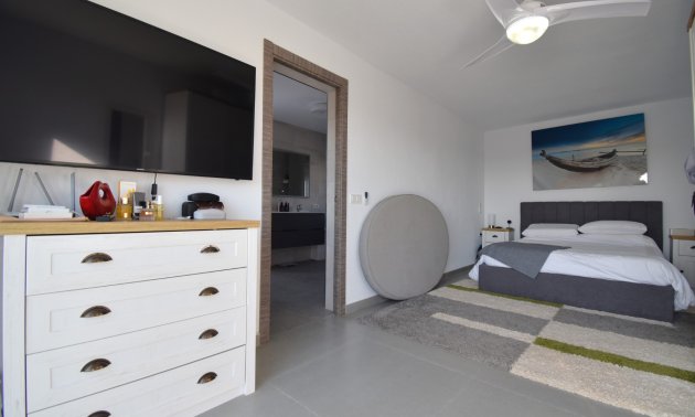 Resale - Apartment / flat -
Orihuela Costa - Las Filipinas