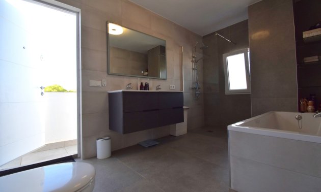 Resale - Apartment / flat -
Orihuela Costa - Las Filipinas