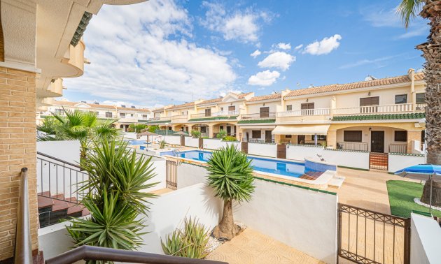 Resale - Townhouse -
Ciudad Quesada - Doña Pepa
