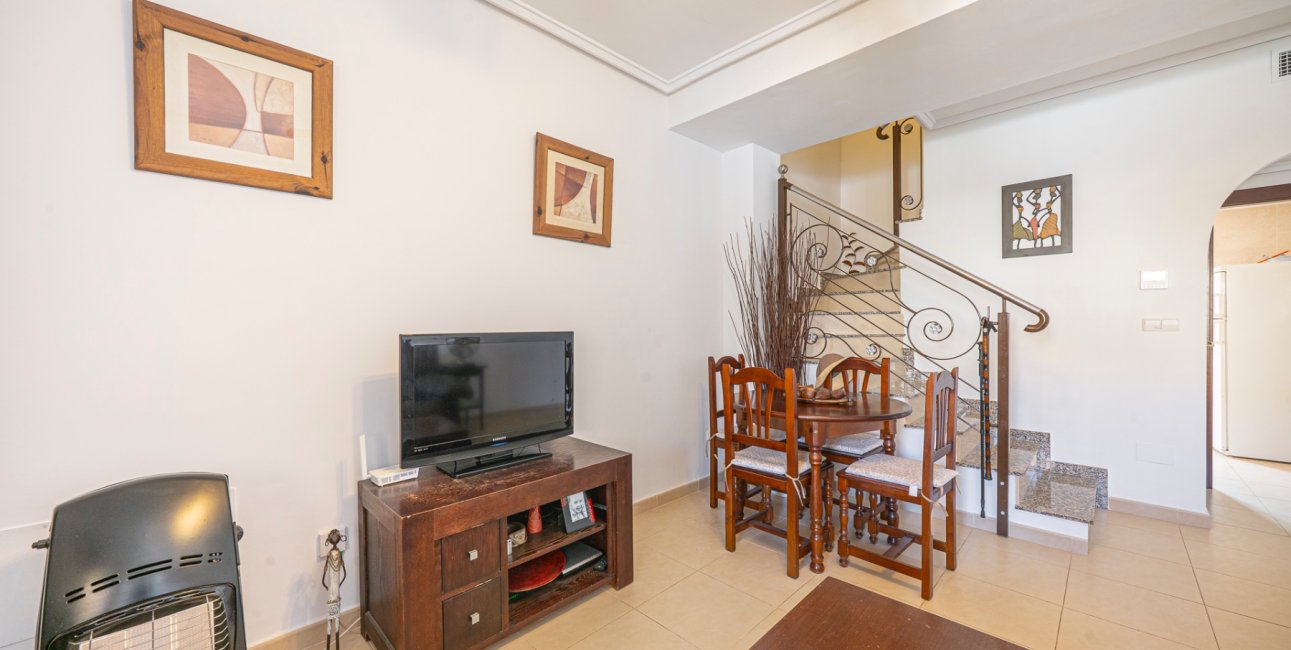 Resale - Townhouse -
Ciudad Quesada - Doña Pepa
