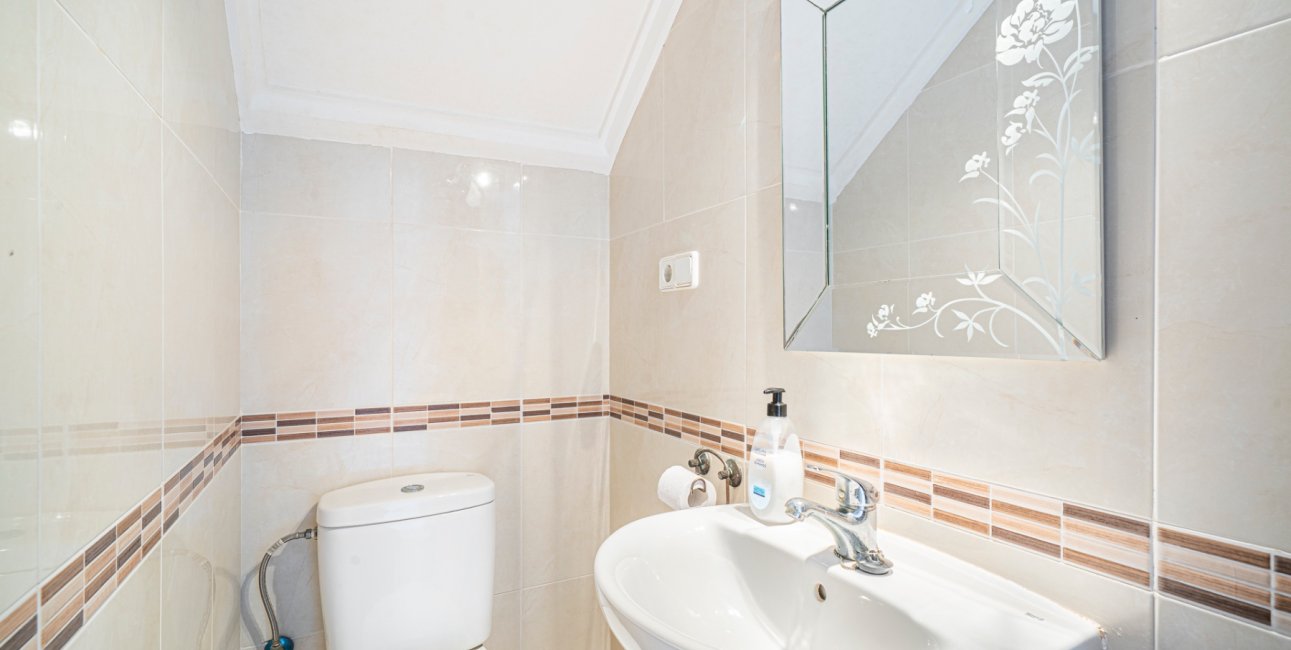 Resale - Townhouse -
Ciudad Quesada - Doña Pepa