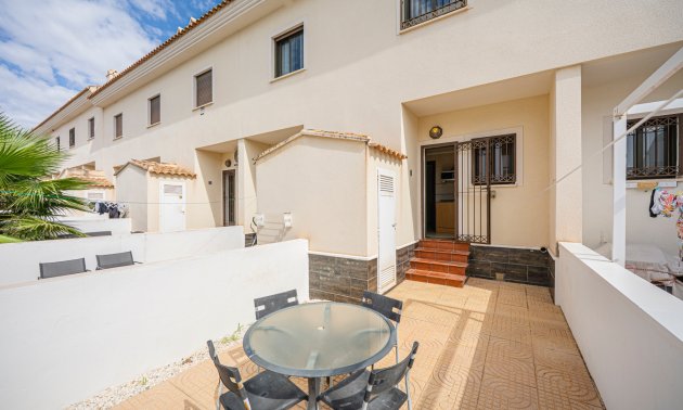 Resale - Townhouse -
Ciudad Quesada - Doña Pepa
