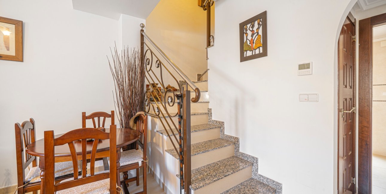 Resale - Townhouse -
Ciudad Quesada - Doña Pepa