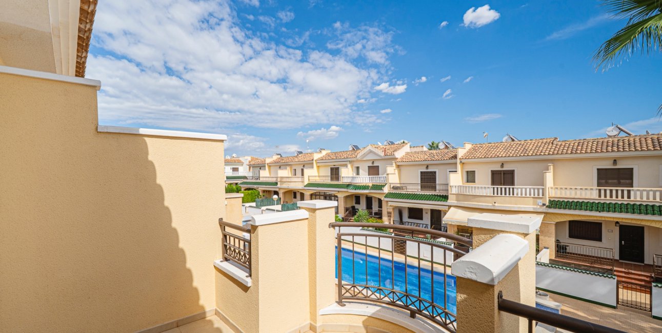 Resale - Townhouse -
Ciudad Quesada - Doña Pepa