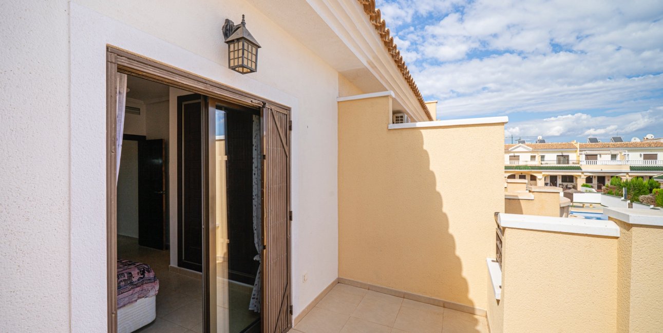 Resale - Townhouse -
Ciudad Quesada - Doña Pepa