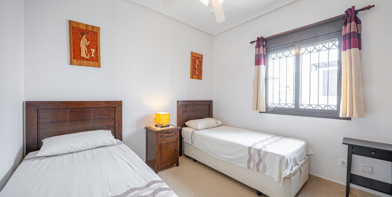 Resale - Townhouse -
Ciudad Quesada - Doña Pepa