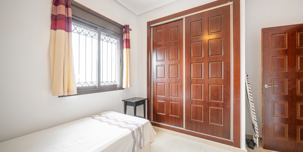 Resale - Townhouse -
Ciudad Quesada - Doña Pepa