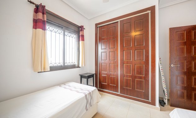 Resale - Townhouse -
Ciudad Quesada - Doña Pepa