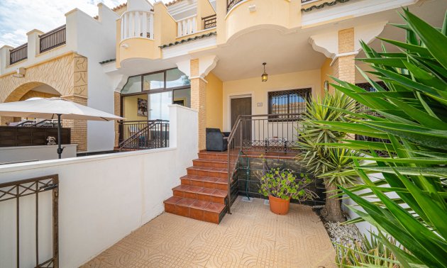 Resale - Townhouse -
Ciudad Quesada - Doña Pepa