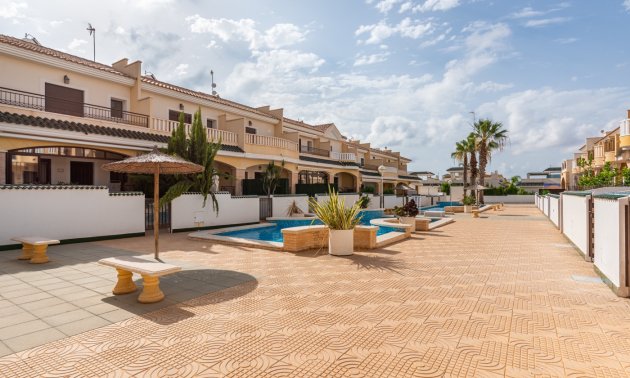 Resale - Townhouse -
Ciudad Quesada - Doña Pepa