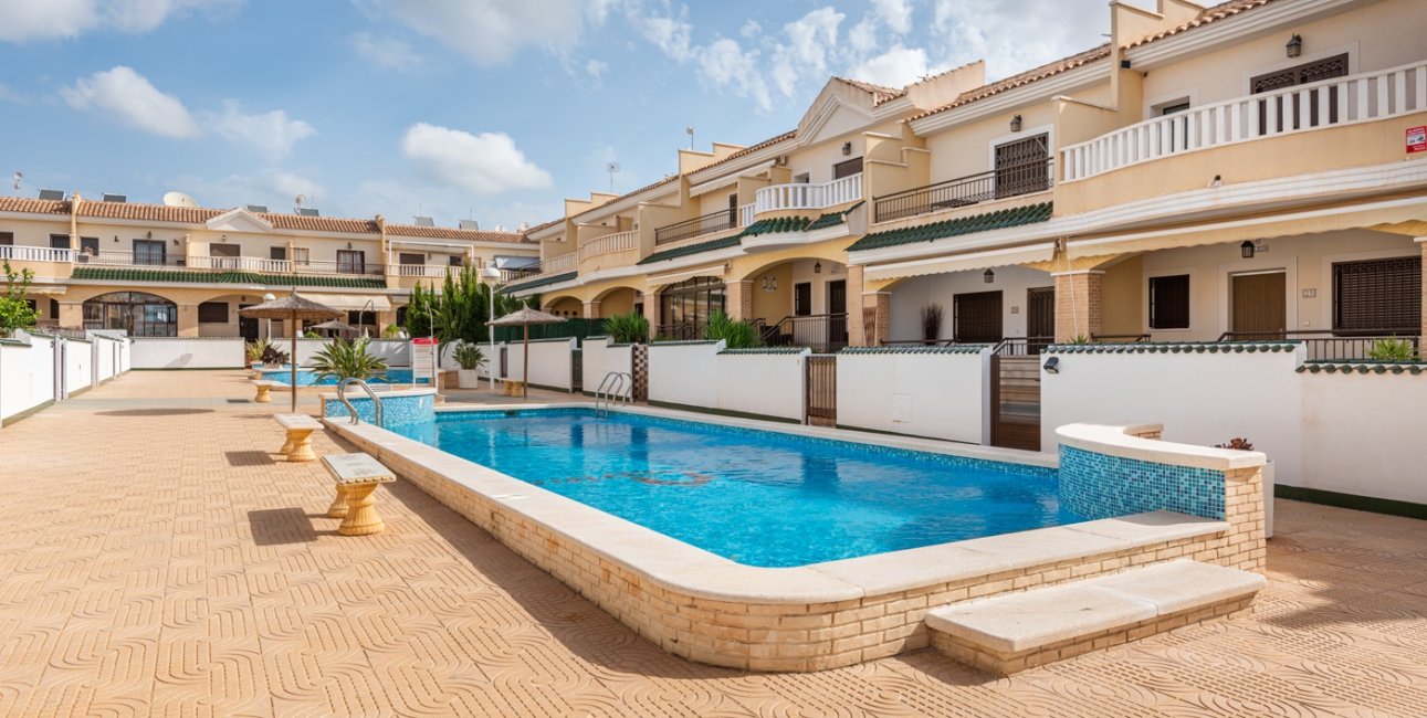 Resale - Townhouse -
Ciudad Quesada - Doña Pepa