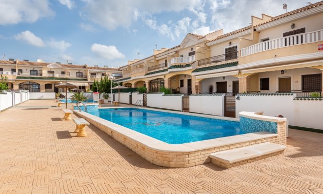 Resale - Townhouse -
Ciudad Quesada - Doña Pepa