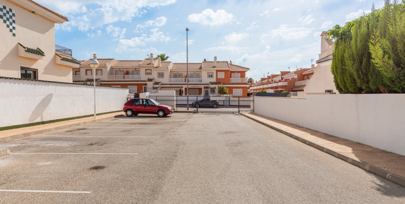 Resale - Townhouse -
Ciudad Quesada - Doña Pepa