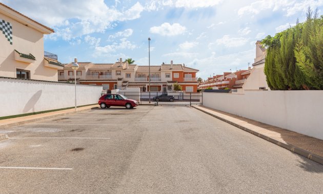 Resale - Townhouse -
Ciudad Quesada - Doña Pepa
