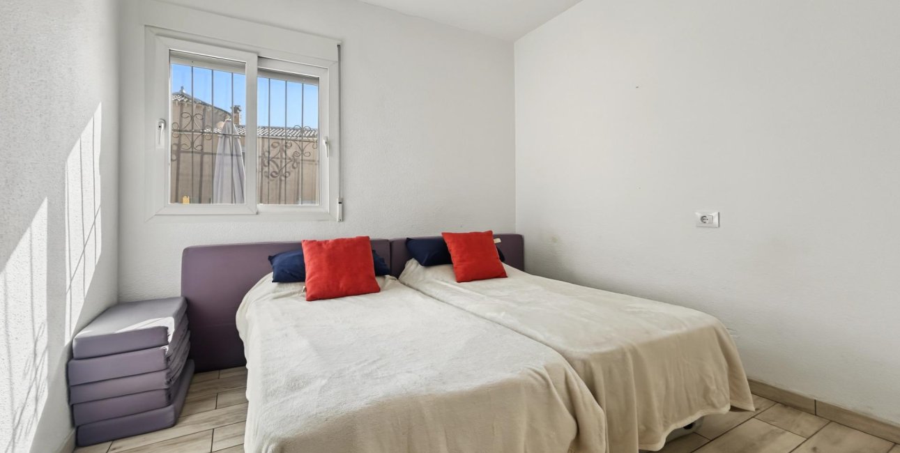 Resale - Villa -
Pilar de la Horadada - Pinar de Campoverde