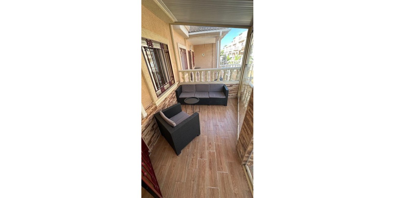Resale - Villa -
Torrevieja - Playa Flamenca