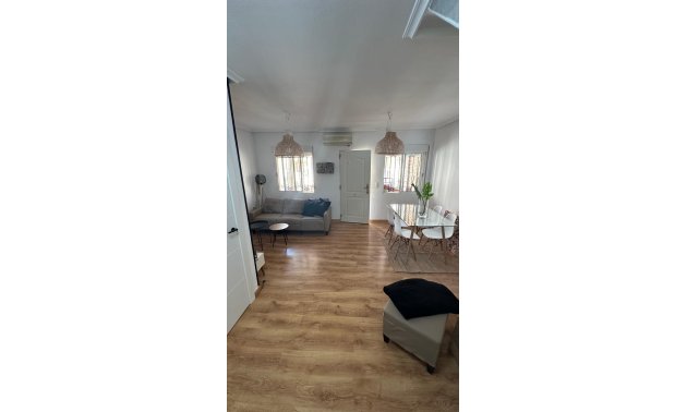 Resale - Villa -
Torrevieja - Playa Flamenca