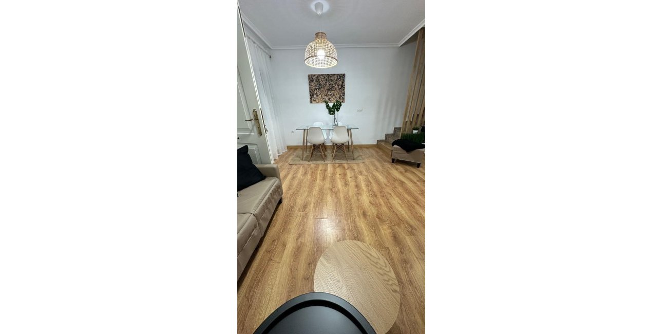 Resale - Villa -
Torrevieja - Playa Flamenca