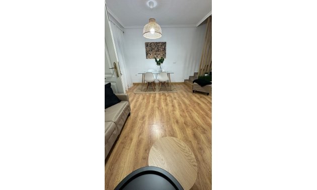 Resale - Villa -
Torrevieja - Playa Flamenca